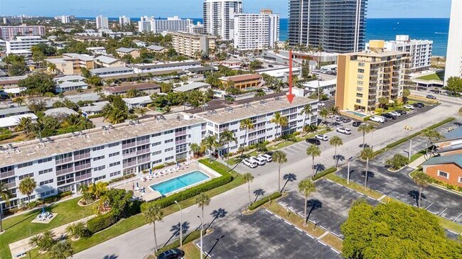 Foto del edificio - 3211 NE 8th St