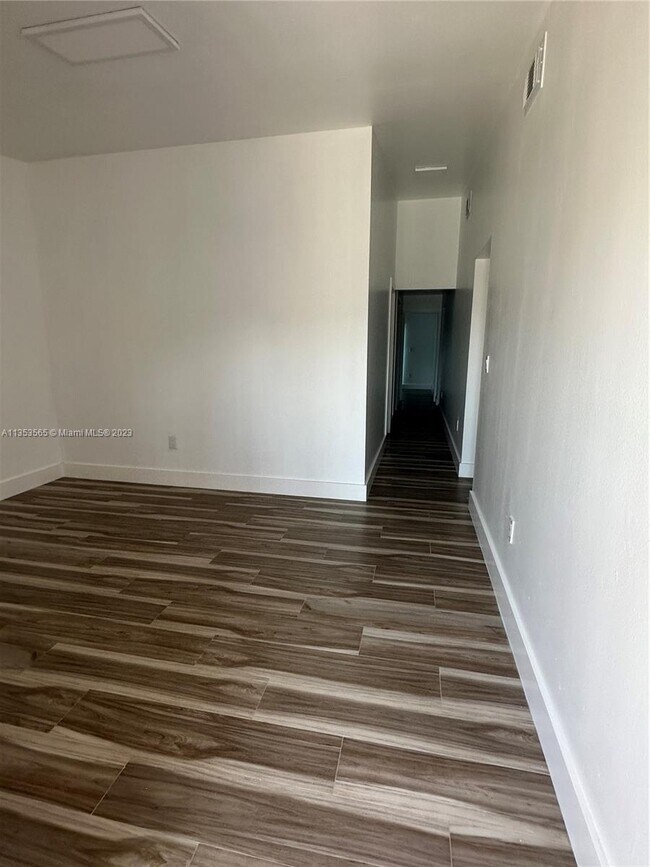 Foto del edificio - 12219 SW 24th Terrace