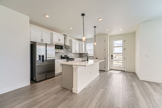 Building Photo - 1223 S Algonquian St