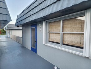 Building Photo - 509 Saxony Dr