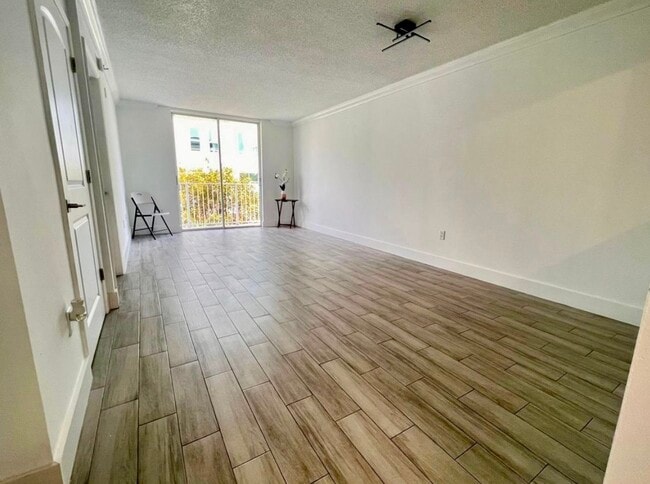 Living Room - 126 SW 17th Rd
