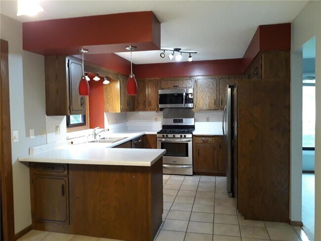 Foto del edificio - 17081 Creek Ridge Trail