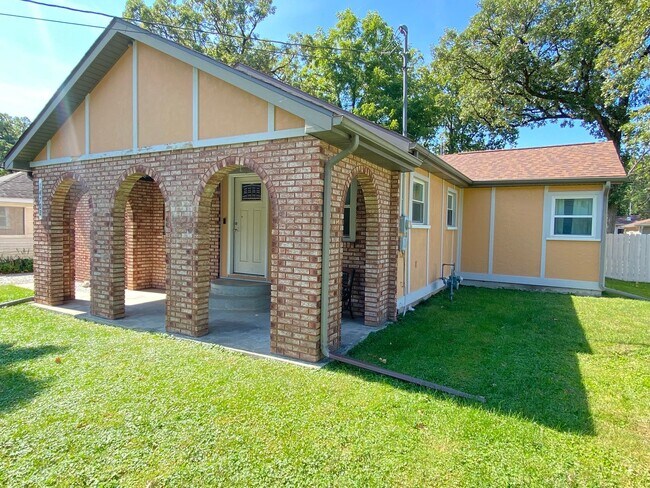 Foto del edificio - 3BD/2BA Home For Rent In Cedar Lake