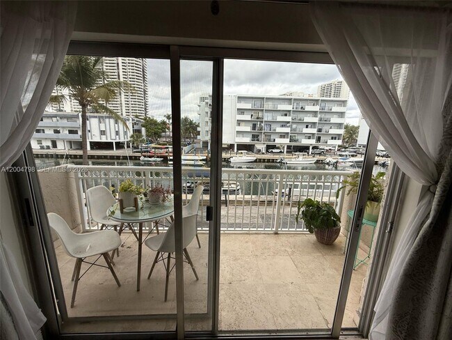 Building Photo - 3601 NE 170th St