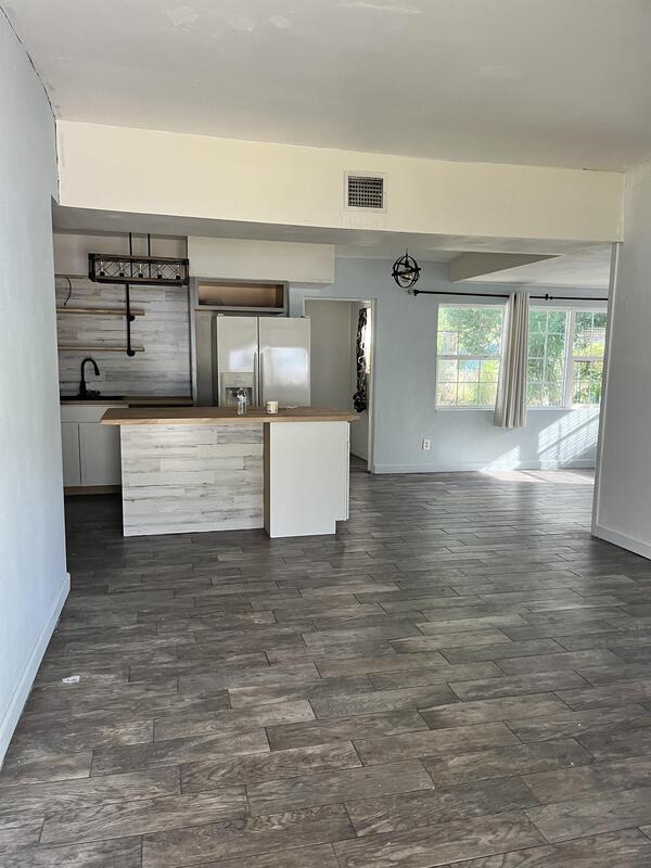 Building Photo - 4005 Monarch Dr