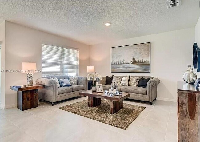 Foto del edificio - 2811  Ivy Lake  2811 Lakeland Fl 33811