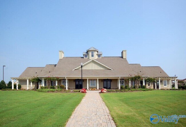 Foto del edificio - 6 Atherton Cir SW