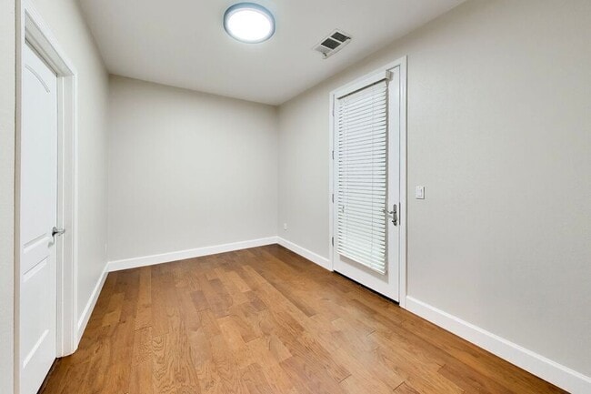 Building Photo - 485 Chagall St