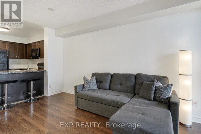 Photo du bâtiment - 5 Michael Power Pl