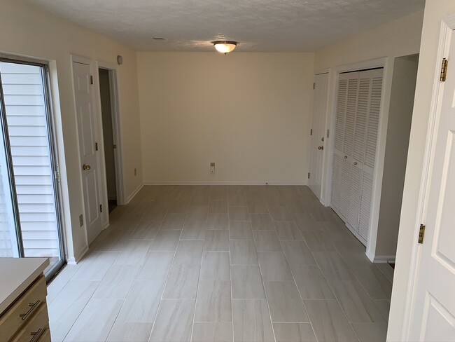 Kitchen/Dining room - 2306 Surrey Ln