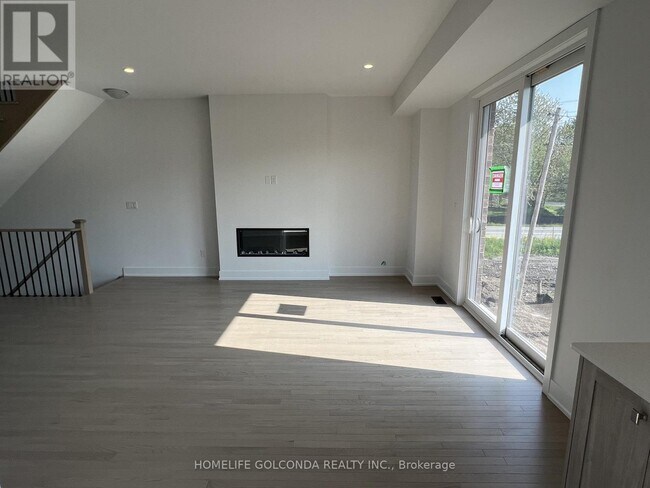Building Photo - 8 Sobczak Dr