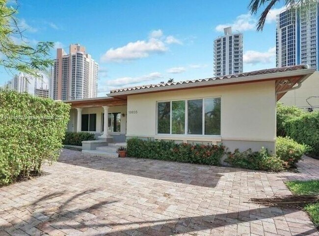 Building Photo - 18625 Atlantic Blvd