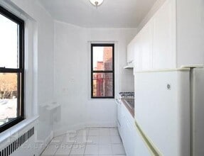 Building Photo - 49-15 Skillman Ave