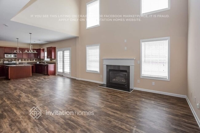 Building Photo - 5817 Lindley Crescent Dr