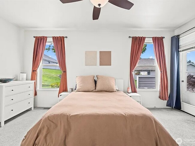 Foto del edificio - 7104 88th Ave Ct SW