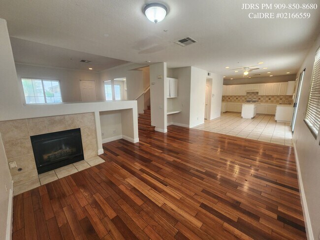 Foto del edificio - Fontana 4 bedroom Home