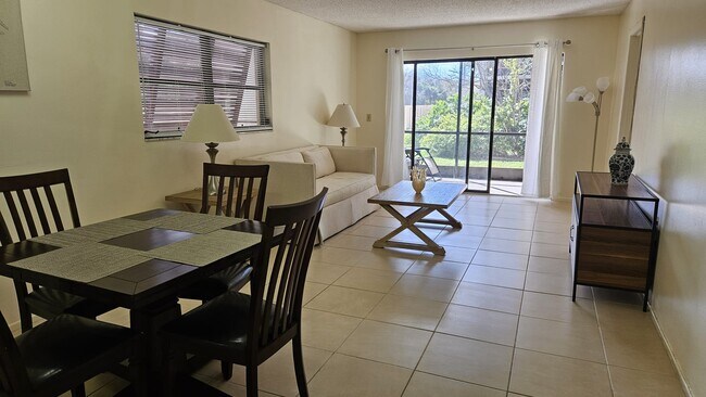 Building Photo - 7209 Cloister Dr