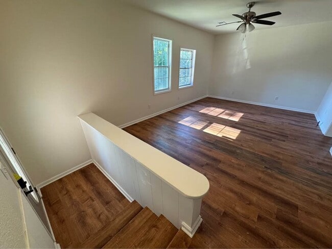 Foto del edificio - 14 Dellwood Dr