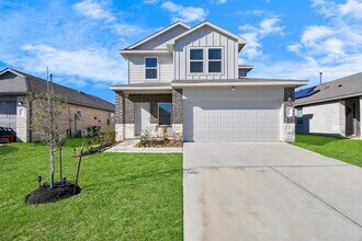 Building Photo - 5227 Castlebury Meadows Dr