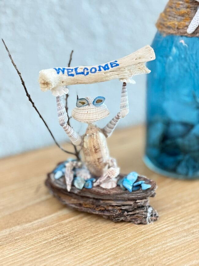 Bienvenido - 7560 Bay Island Dr S