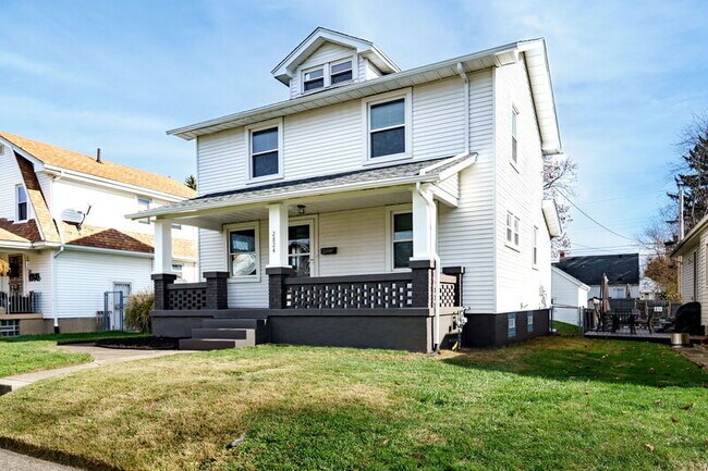 Foto del edificio - 2824 Dwight Ave