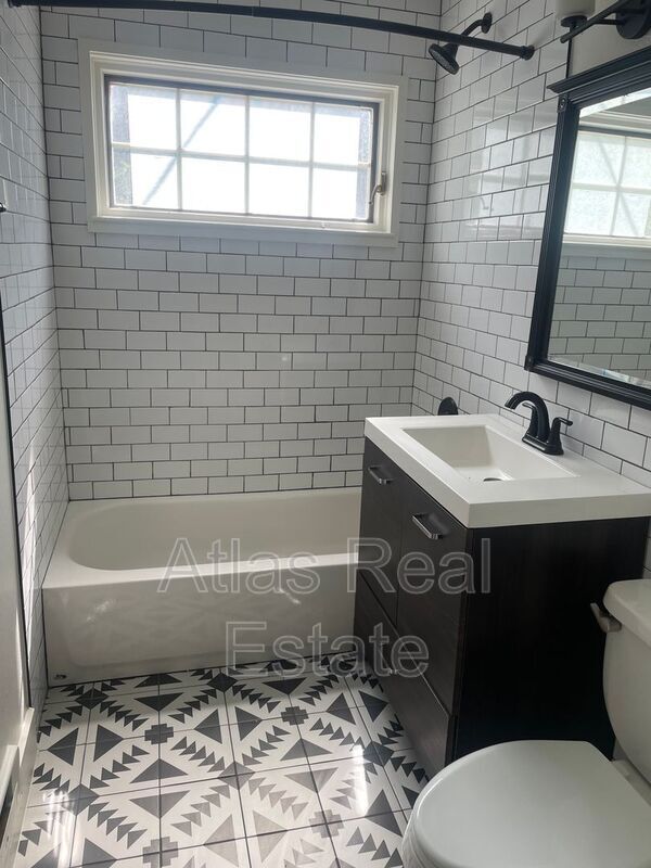Foto del edificio - 1220 S Eudora St