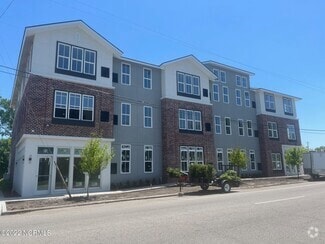 Building Photo - 1704 Church St