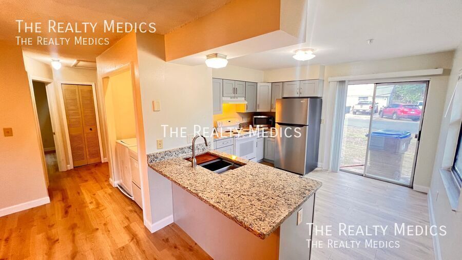 Foto principal - 5941 W Amelia St