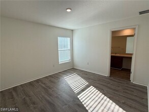 Building Photo - 1139 NW 16th Terrace