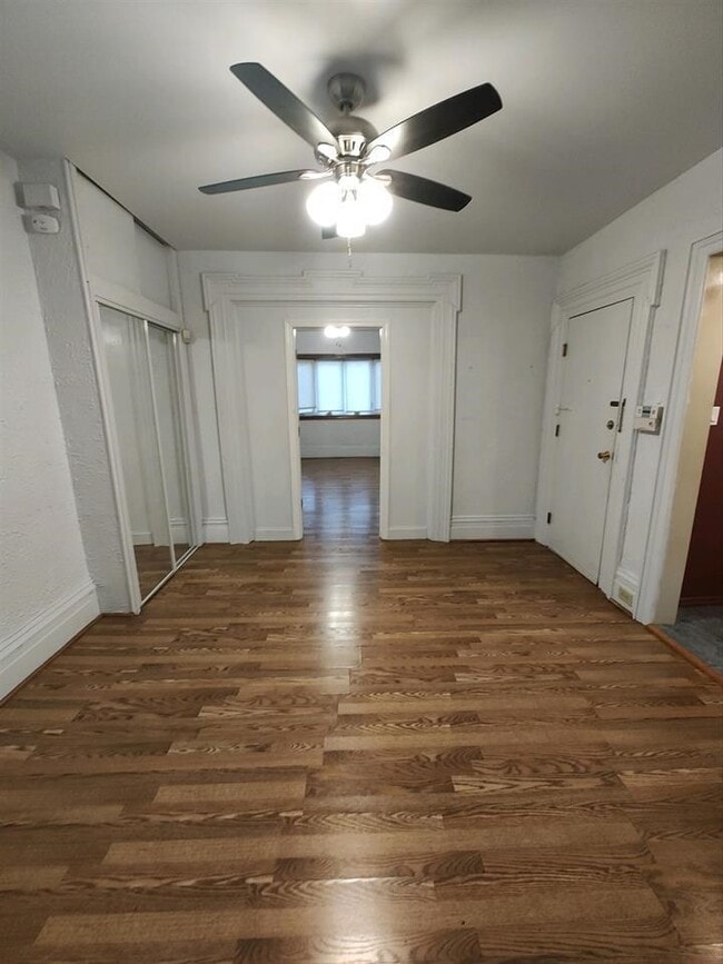 Foto del edificio - 56 Waverly St