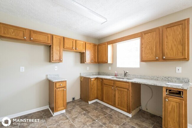 Building Photo - 231 Marsh Glen Dr, Jonesboro, GA 30238