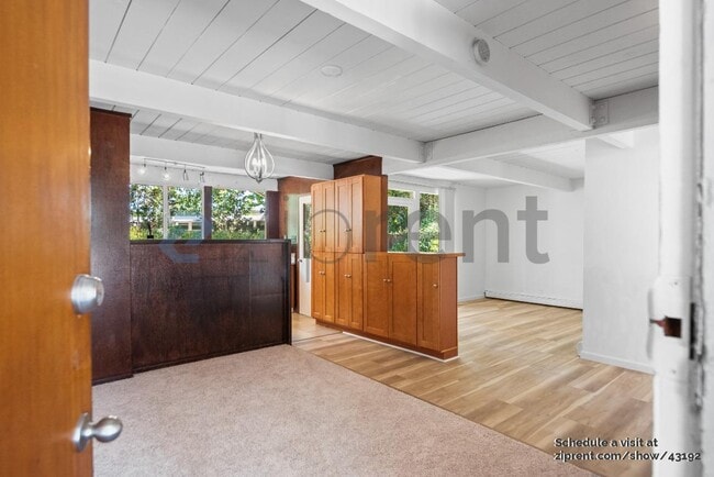 Building Photo - 3710 Carlson Cir