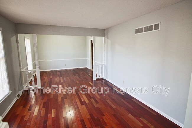 Building Photo - 12733 Oakland Ave