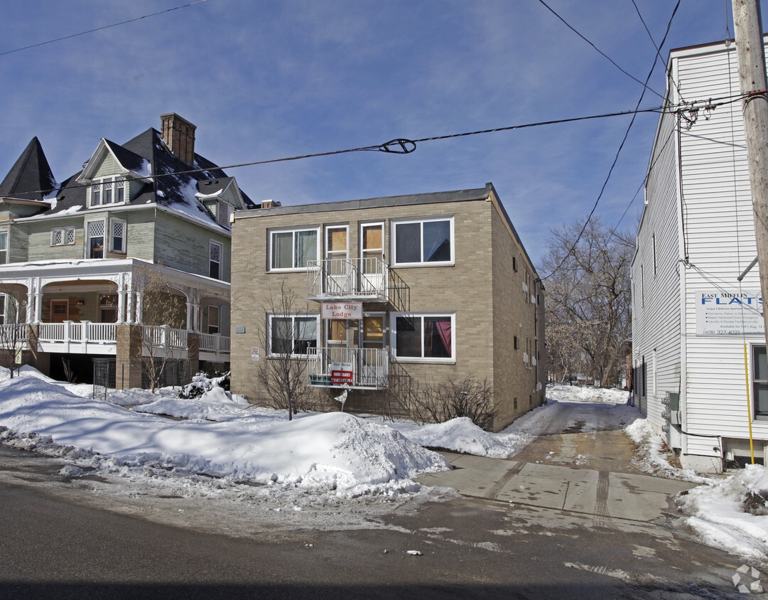 Primary Photo - 514 E Mifflin St