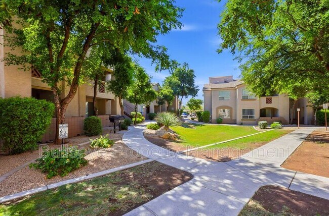 Foto del edificio - 29606 N Tatum Blvd