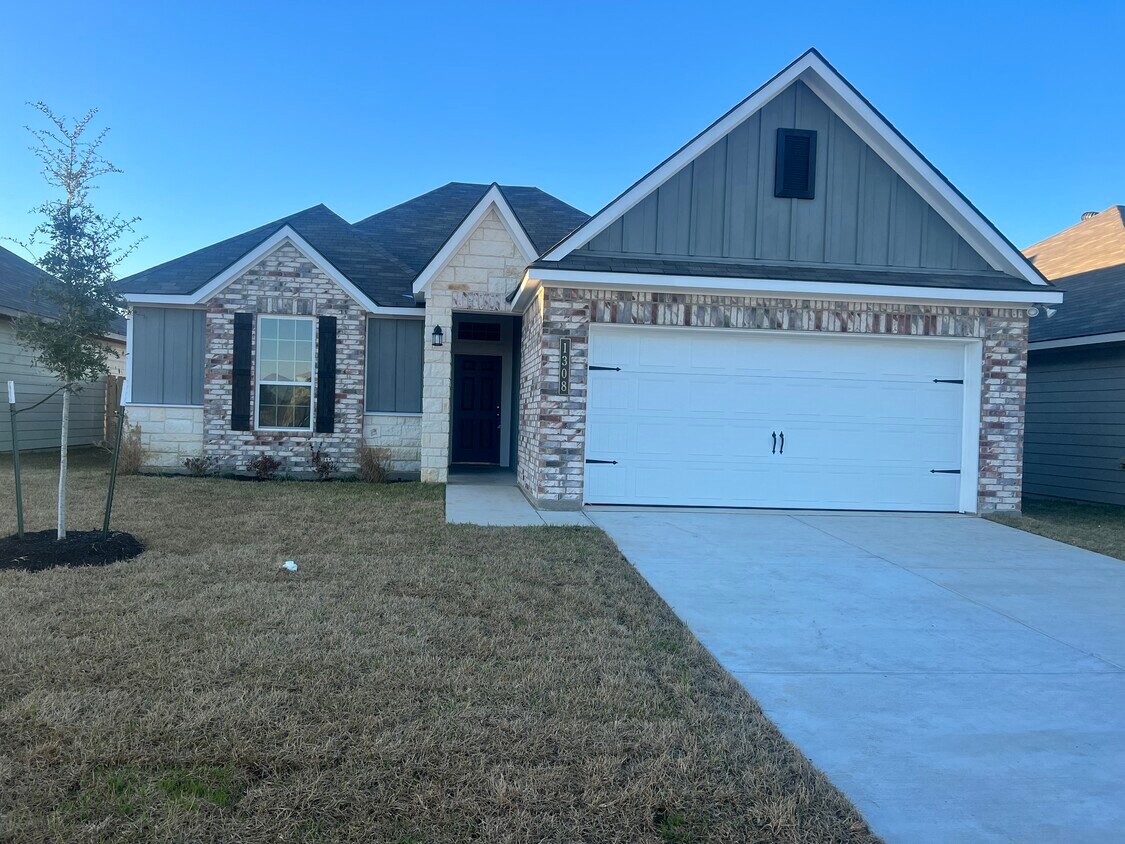 1308 Kingsgate Dr, Bryan, TX 77807 House for Rent in Bryan, TX