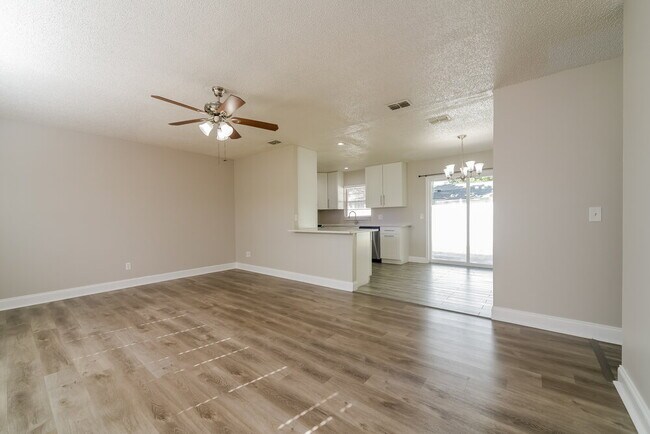 Building Photo - 1441 Wendy Ct