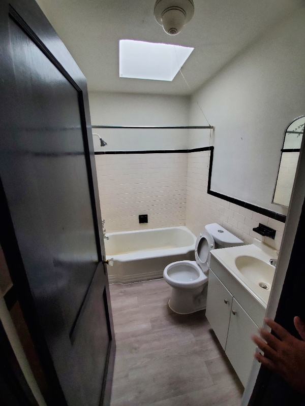 Foto del edificio - 2730 E Preston St