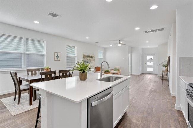 Building Photo - 13609 Baileyfield Dr