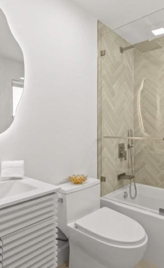 Building Photo - 608 SE 2nd Ave