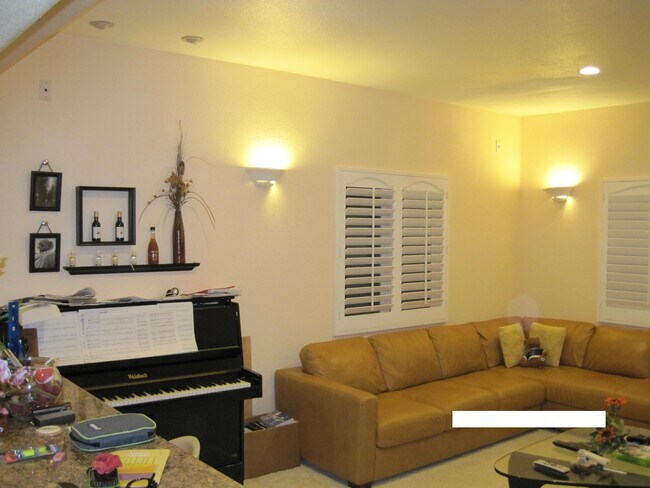 Foto del edificio - 10170 Tilton St