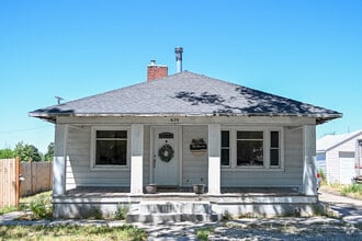 Building Photo - 628 S Main St