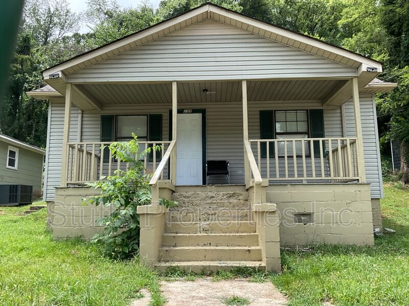 Primary Photo - 233 N Royal Ave