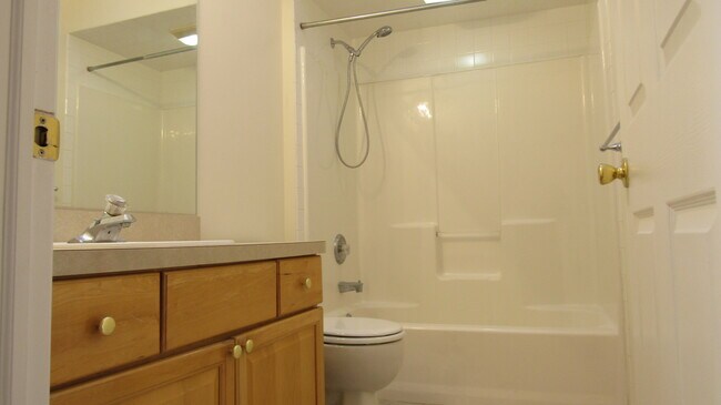 hallway bath - 83 Park Ave