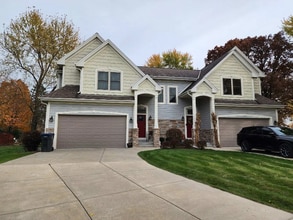 Building Photo - S80W16985 Boehm Ct