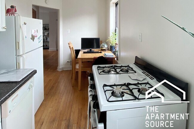 Foto del edificio - 837 W Cornelia Ave