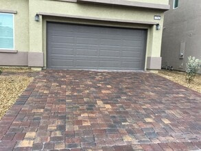 Building Photo - 7752 Gallego Plains Dr