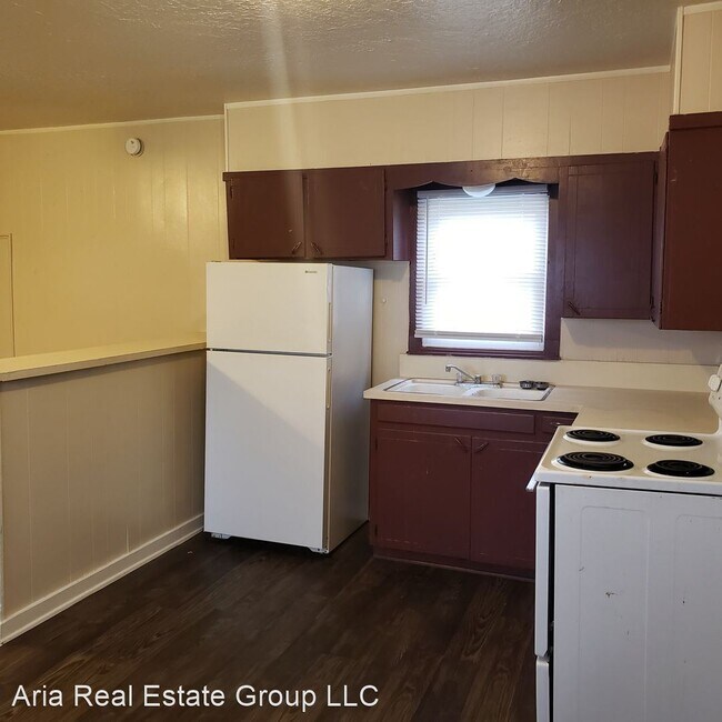 Building Photo - 1 br, 1 bath House - 1614 S. Green Ave B