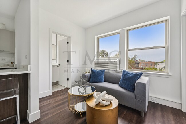 Foto del edificio - Modern & Brand New 1-Bedroom in Andersonvi...