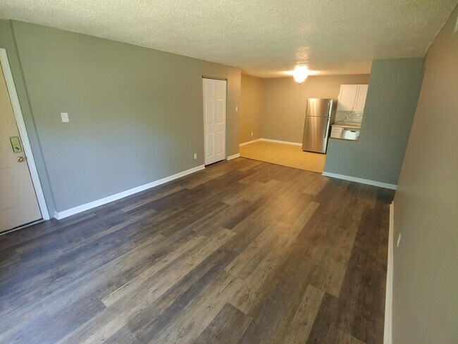 Building Photo - 2844 Blackforest Dr